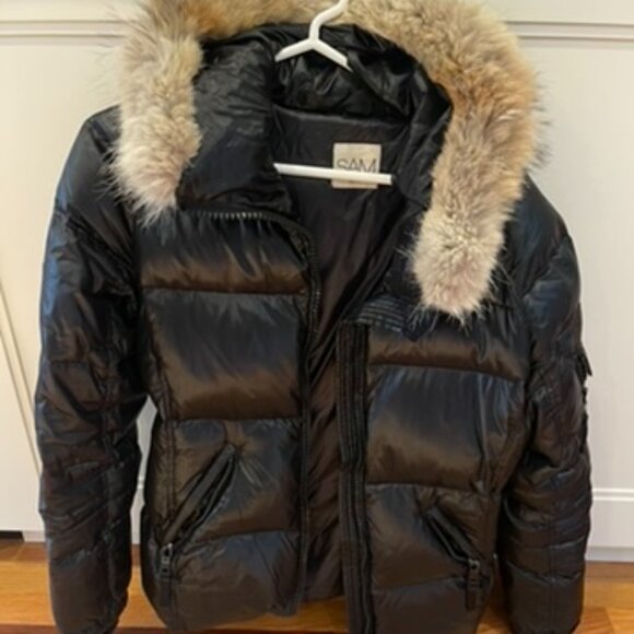 SAM Coat - Picture 1 of 4